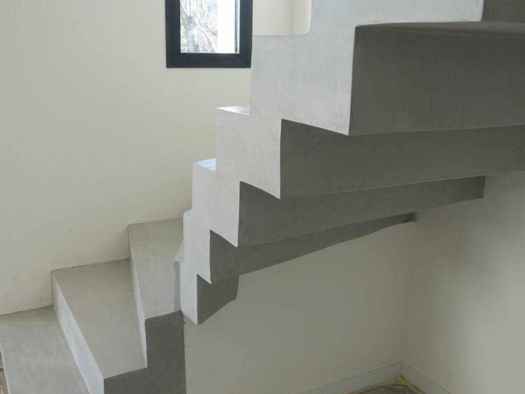 Création d'escalier en béton dans le Jura